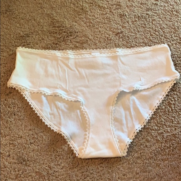 HANRO Panty.Size Medium. White